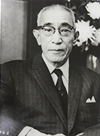 1944